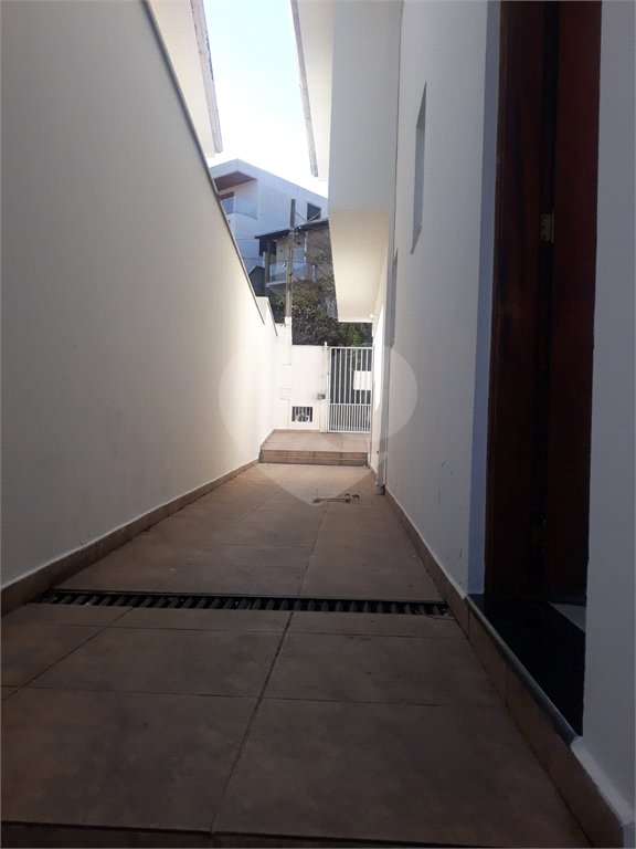Sobrado para alugar com 3 quartos, sendo 1 suíte, em Esplanada Mendes Moraes, São Roque, SP