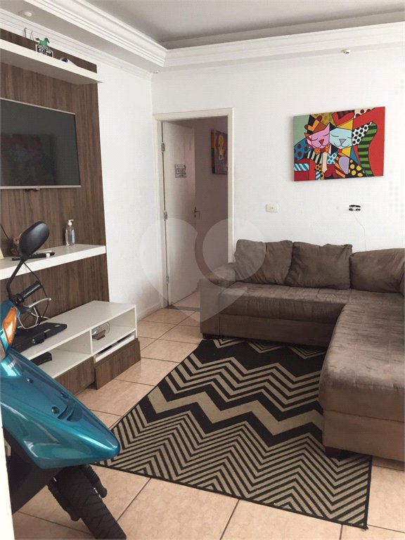 Casa à venda com 2 quartos, sendo 1 suíte,  em Vila Assis, Sorocaba, SP