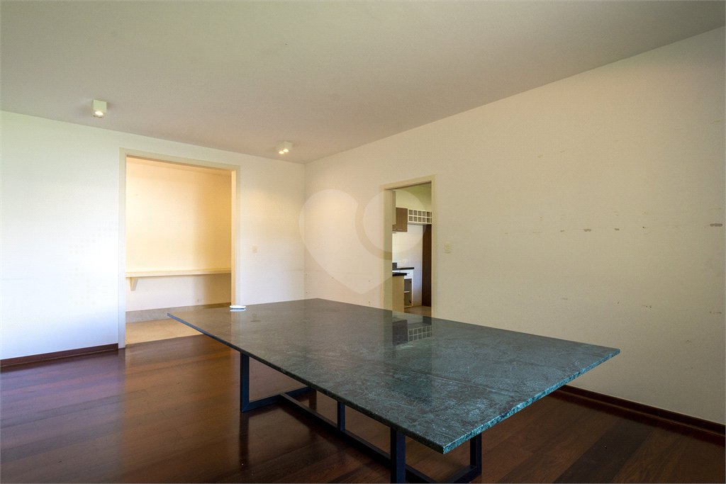 Casa à venda com 4 suítes no condomínio Chácara Flora, São Paulo - SP