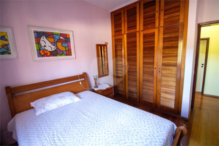 Casa à venda ou para alugar com 4 quartos, sendo 1 suíte, no Centro, São Roque, SP
