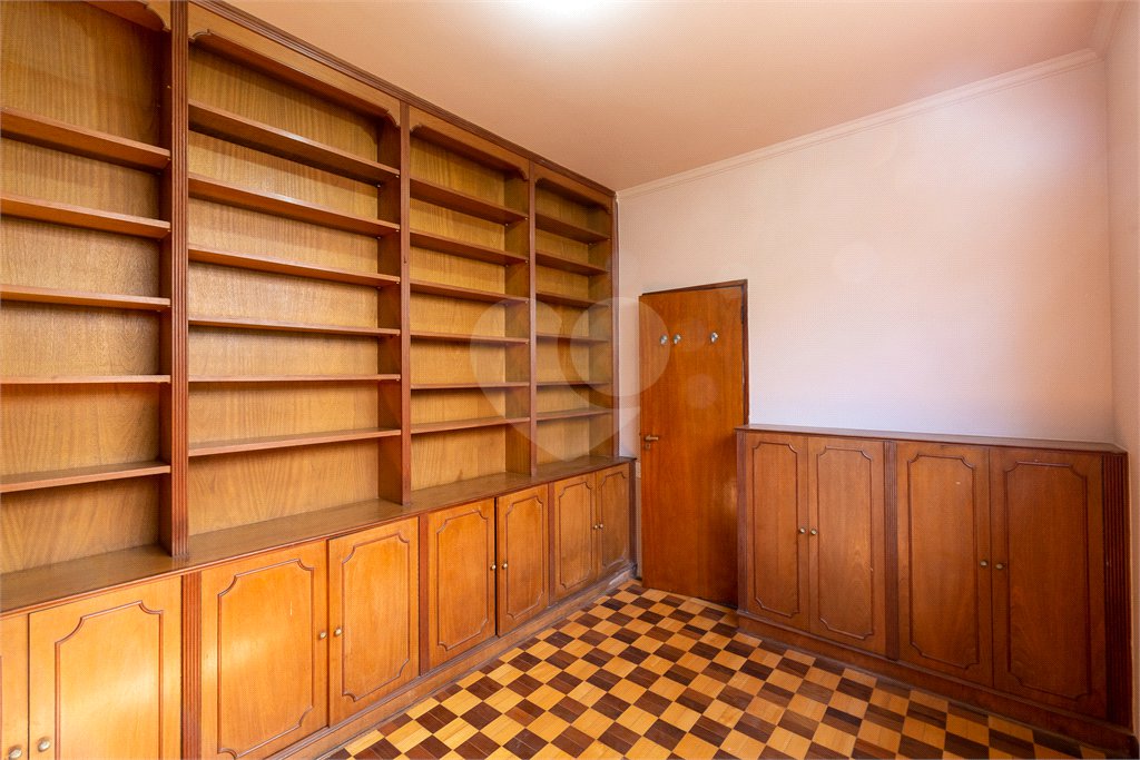 Casa à venda com 4 quartos, sendo 2 suítes, em Perdizes, São Paulo, SP