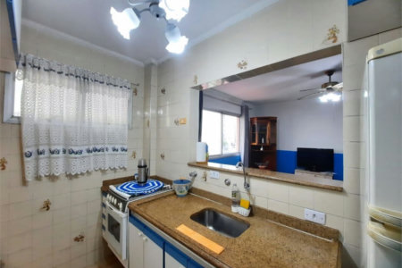 Apartamento com 2 dormitórios à venda na Enseada – 500 metros da praia