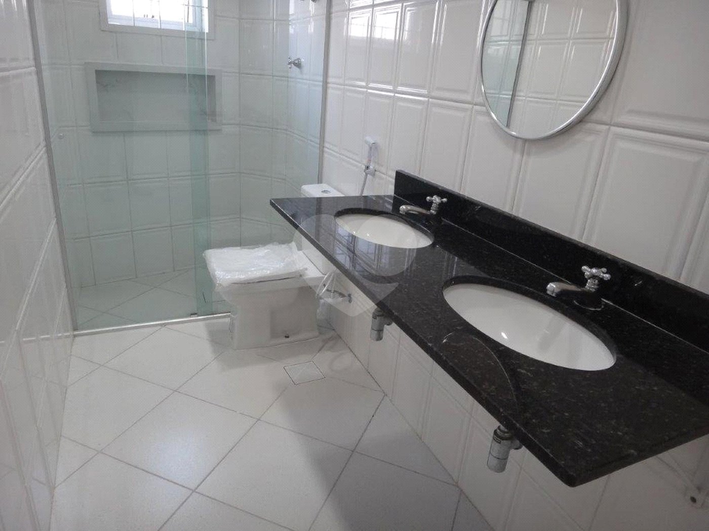 Casa à venda com 3 quartos, sendo 2 suítes,  em Mirandópolis, São Paulo, SP
