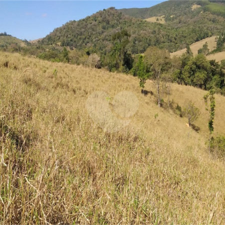 Sítio à venda no Centro, Monte Sião, MG