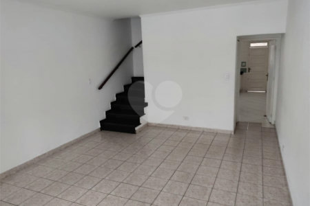 Sobrado à venda com 3 quartos em Jardim Franca, São Paulo, SP