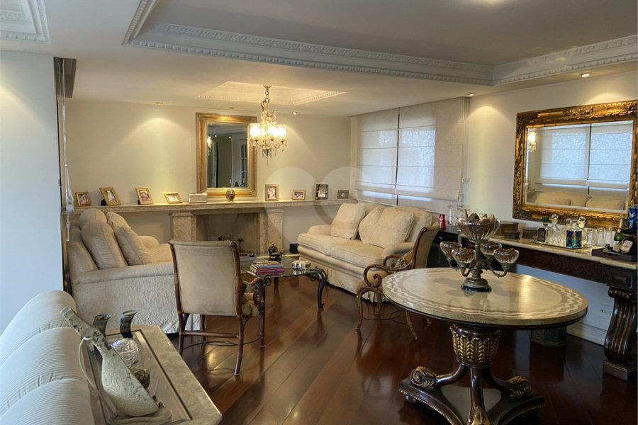 Apartamento de alto padrão em Pinheiros