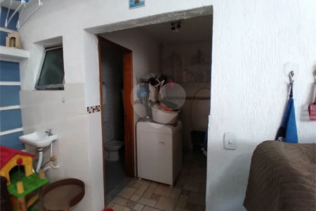 Sobrado à venda com 3 quartos, sendo 1 suíte,  em Vila Medeiros, São Paulo, SP