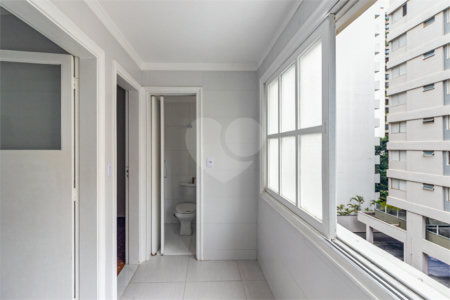Apartamento à venda com 2 quartos em Indianópolis, São Paulo, SP
