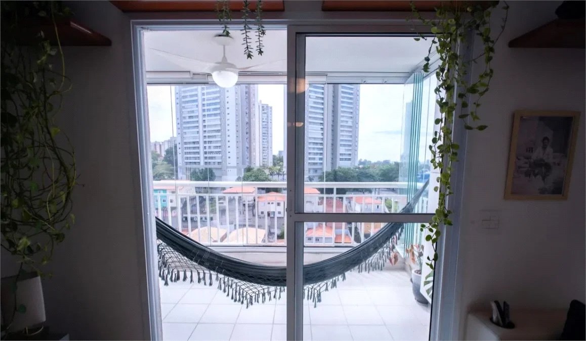 Apartamento à venda com 3 quartos, sendo 1 suíte,  em Jardim das Vertentes, São Paulo, SP