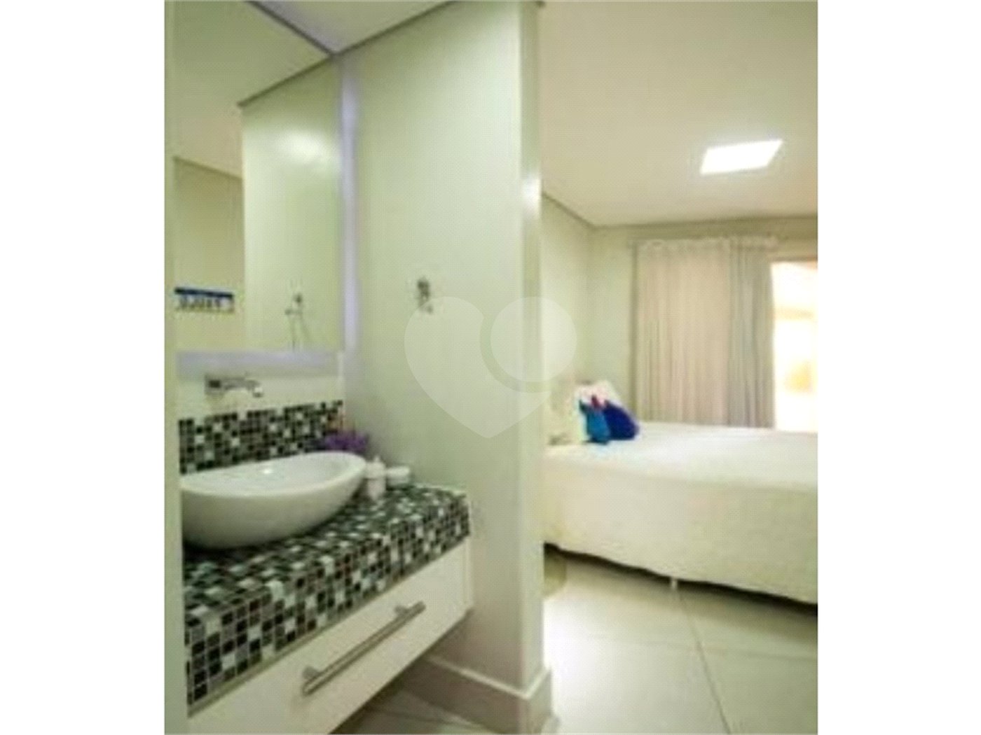 Casa à venda com 2 quartos, sendo 1 suíte, em Vila Monumento, São Paulo, SP