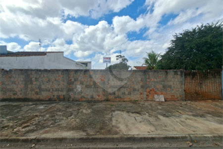 Terreno à venda em Vila Carolina, Itapetininga, SP