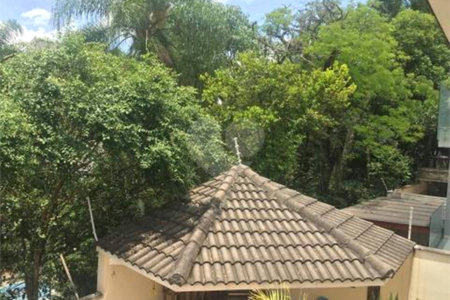 Casa à venda com 4 quartos, sendo 3 suítes, no condomínio Residencial Nova Cantareira, São Paulo - SP