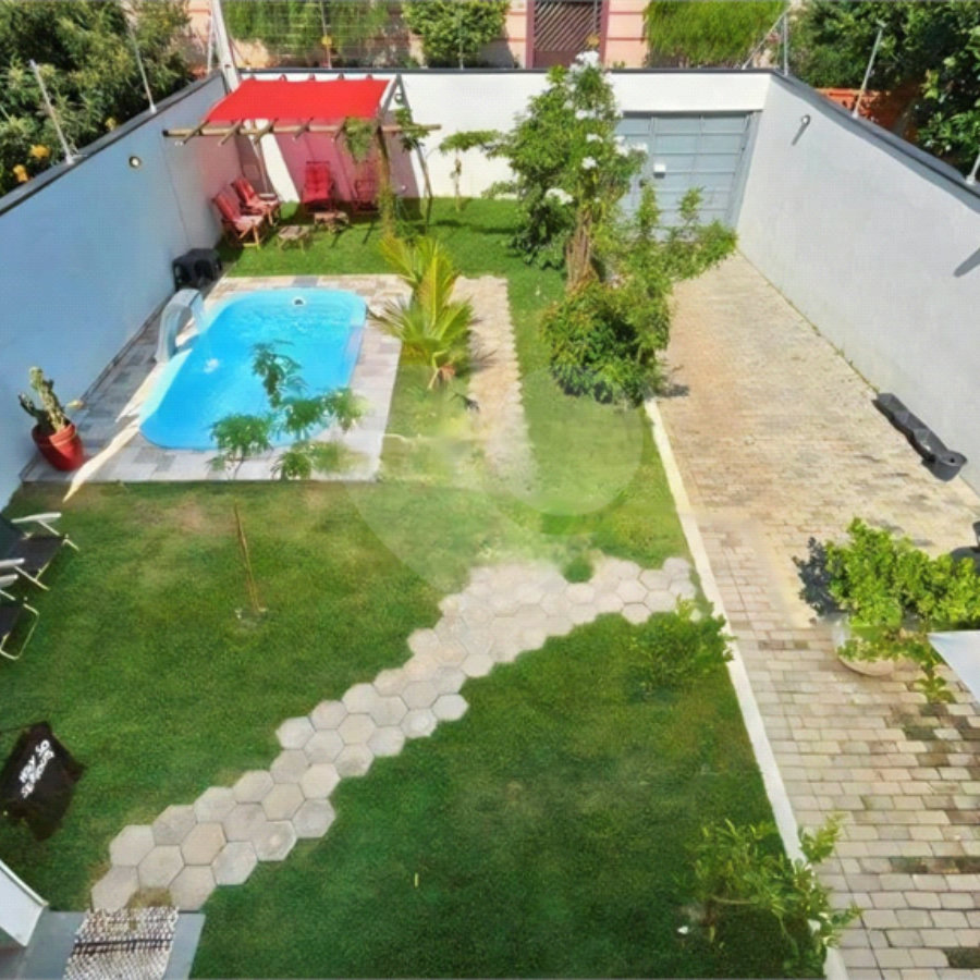 Sobrado à venda com 2 quartos, sendo 1 suíte, em Residencial Olívio Barbosa, Porto Feliz, SP