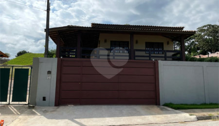 Chácara à venda com 3 quartos, sendo 1 suíte,  em Guembé, Louveira, SP