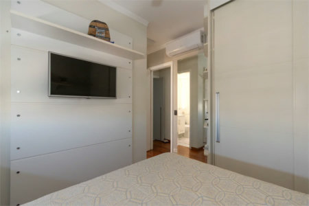 Apartamento à venda com 4 quartos, sendo 3 suítes,  em Vila Romana, São Paulo, SP