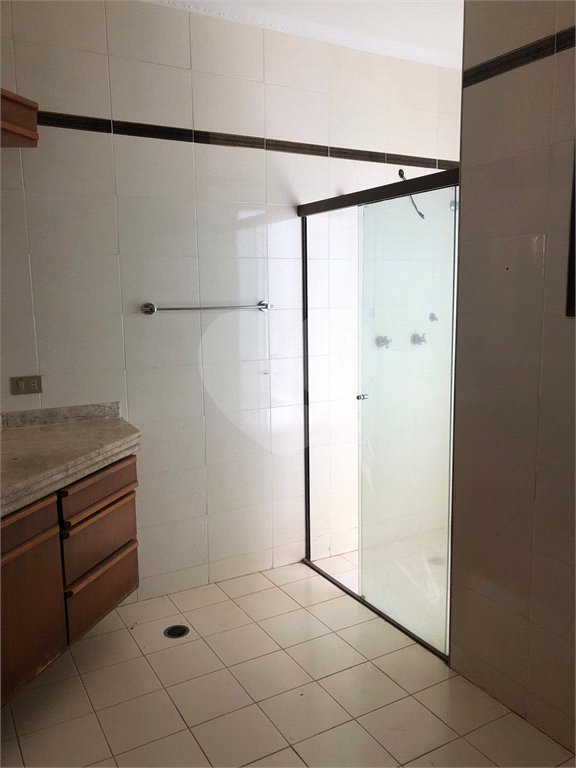 Sobrado à venda com 3 quartos, sendo 1 suíte, em Vila Trujillo, Sorocaba, SP