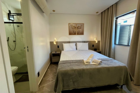 Apartamento à venda com 2 quartos, sendo 1 suíte, em Taperapuan, Porto Seguro, BA