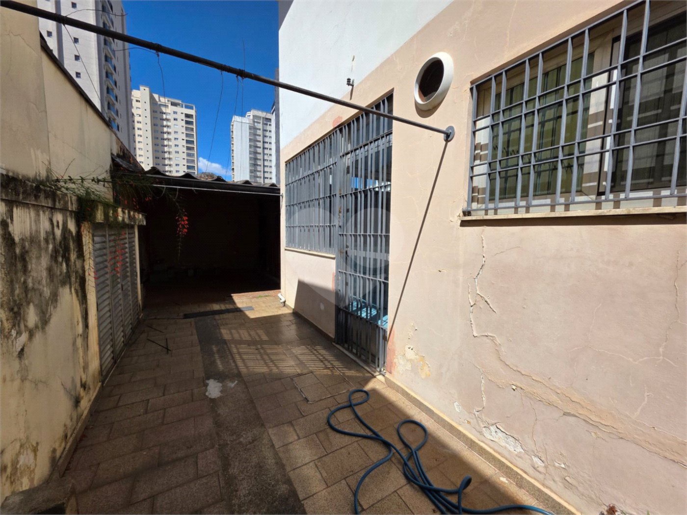 Sobrado à venda com 4 quartos, sendo 1 suíte,  em Santa Teresinha, São Paulo, SP