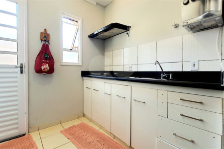 Casa à venda com 2 quartos em Jardim Cristo Redentor, Ribeirão Preto, SP