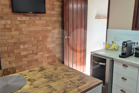 Sobrado à venda com 2 quartos em Vila Gumercindo, São Paulo, SP