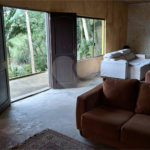 Casa à venda com 3 quartos, sendo 1 suíte, no condomínio Alpes da Cantareira, Mairiporã - SP