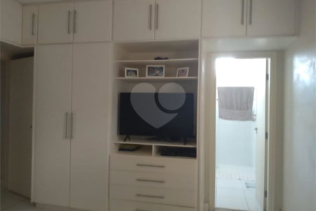 Casa à venda com 4 quartos, sendo 2 suítes, em Jardim Adalgisa, Araraquara, SP