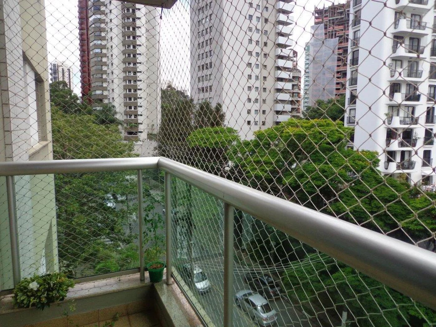 Apartamento à venda com 3 quartos, sendo 1 suíte,  em Jardim Londrina, São Paulo, SP