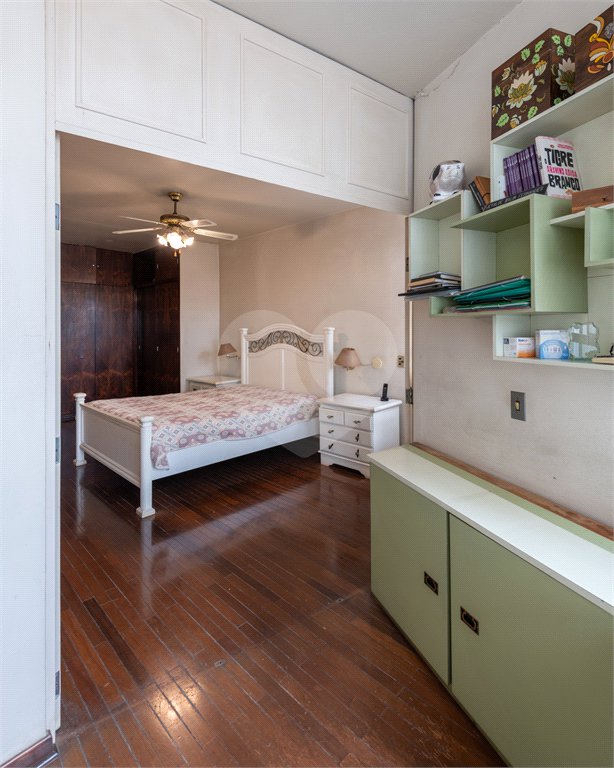 Casa Térrea à venda com 7 quartos, sendo 1 suíte, em Santana, São Paulo, SP