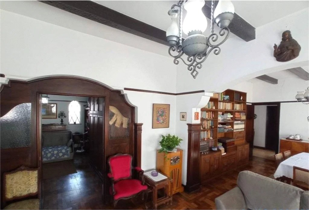 Casa à venda com 4 quartos, sendo 1 suíte, em Lapa, São Paulo, SP