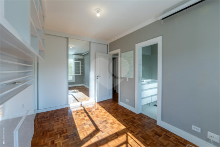 Casa à venda com 4 suítes no condomínio Saint Germain, São Paulo - SP
