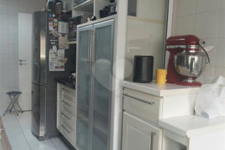 Apartamento à venda com 2 quartos, sendo 1 suíte, em Vila Andrade, São Paulo, SP