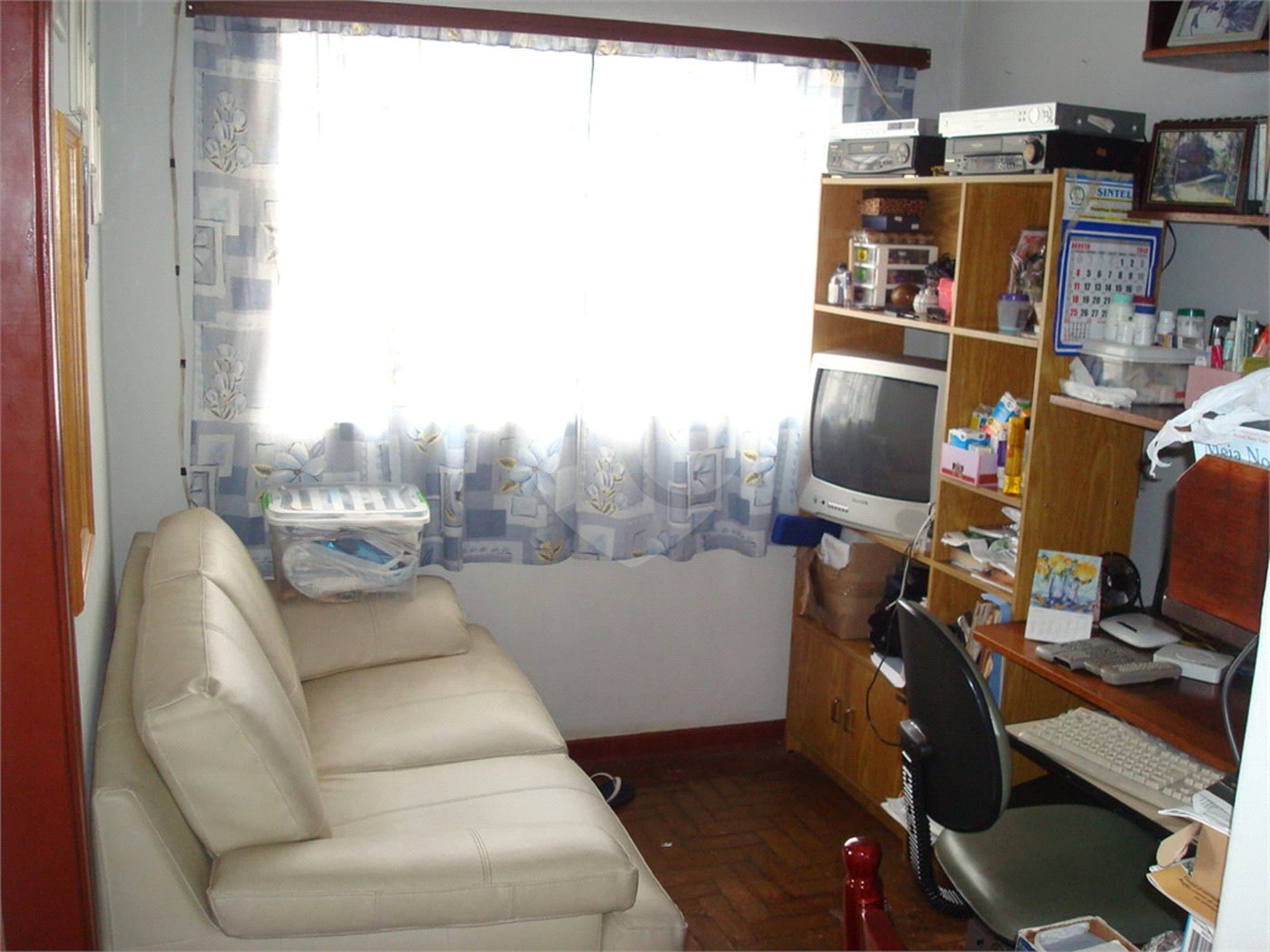 Sobrado à venda com 3 quartos em Vila Romanópolis, Ferraz de Vasconcelos, SP