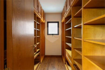 Apartamento à venda com 4 quartos, sendo 3 suítes,  em Jardim Monte Kemel, São Paulo, SP