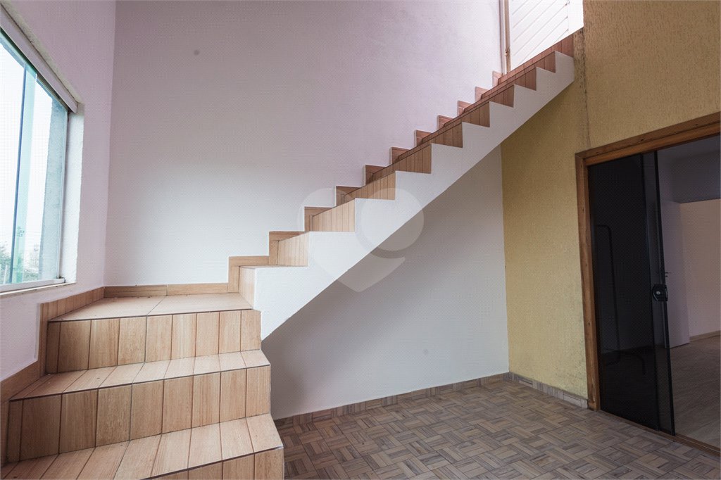 Casa à venda com 3 quartos, sendo 2 suítes, em Jardim Santa Cecília, Guarulhos, SP