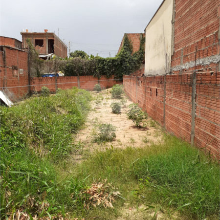 Terreno no Cidade Aracy .