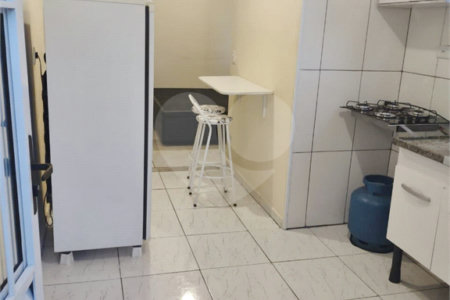 Casa Térrea de Vila - 2 Quartos / 2 Vagas - metrô Alto do Ipiranga
