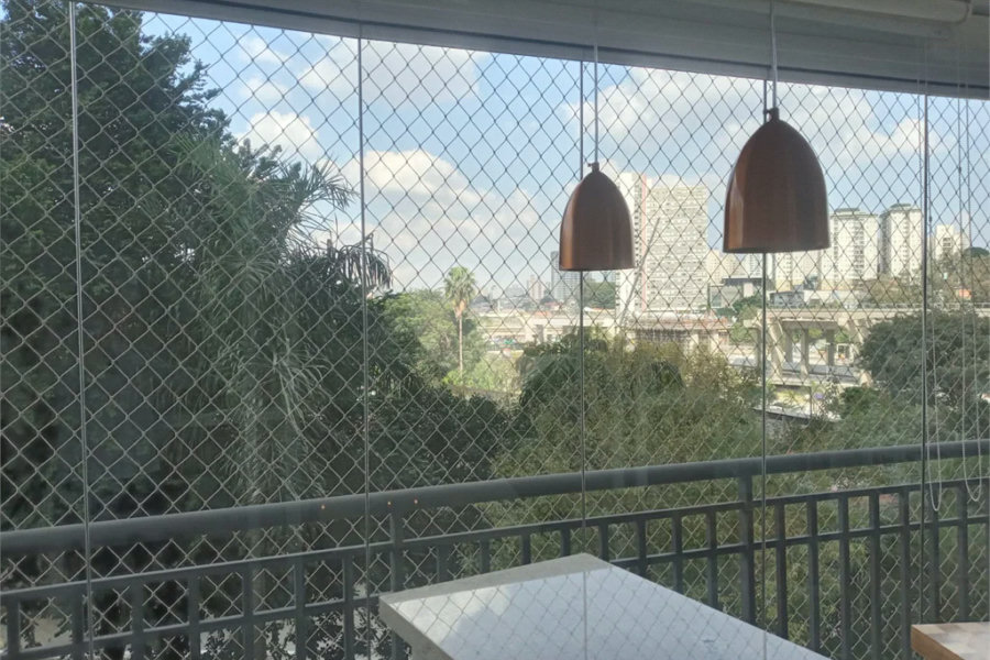 Apartamento 3 dormitórios, região do Campo Belo. Condomínio com laser completo.