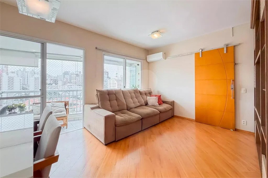 APARTAMENTO A VENDA NA VILA CLEMENTINO COM 3 QUARTOS