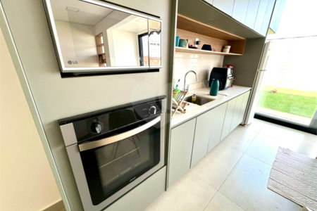 Sobrado á venda com 03 suítes, no Residencial Villeneuve em São Carlos-SP.