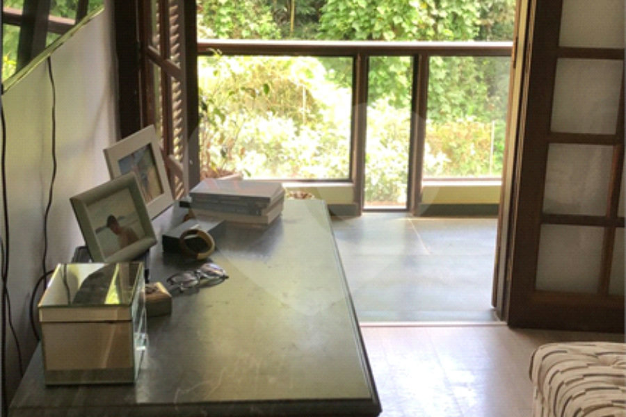 Casa à venda com 3 quartos, sendo 1 suíte,  no condomínio Alpes da Cantareira, Mairiporã - SP