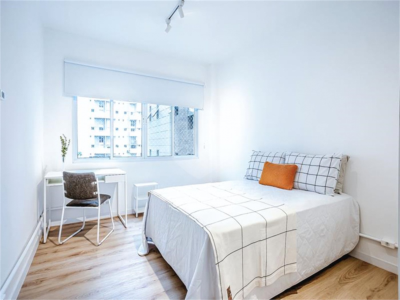 Apartamento à venda com 3 quartos, sendo 1 suíte, em Itaim Bibi, São Paulo, SP
