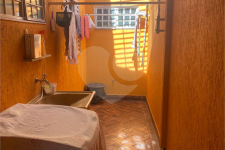Casa à venda com 4 quartos, sendo 1 suíte, no condomínio Copacabana., Ribeirão Preto - SP