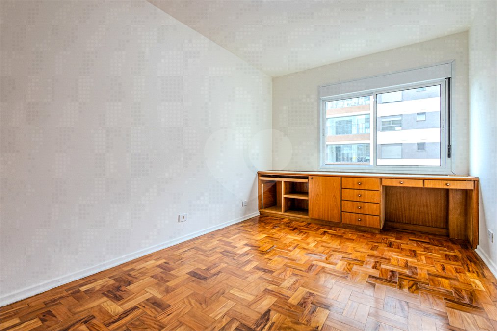 Apartamento à venda com 3 quartos, sendo 1 suíte, em Pinheiros, São Paulo, SP