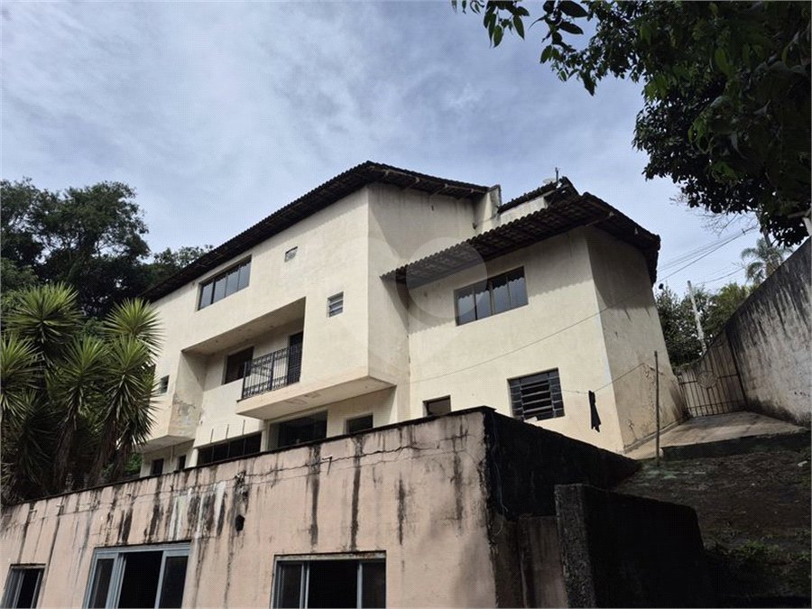 Casa à venda com 4 suítes no condomínio Associação Reserva das Hortênsias, Mairiporã - SP