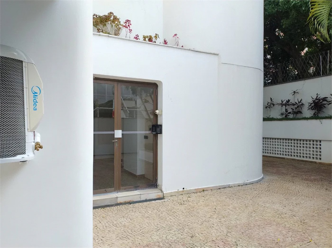 Apartamento à venda com 4 quartos, sendo 1 suíte,  em Brooklin Paulista, São Paulo, SP