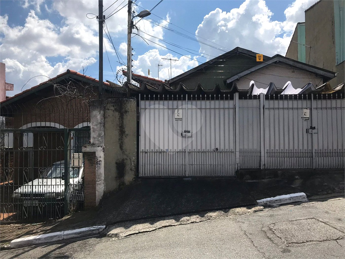 Casa Térrea à venda com 3 quartos, sendo 1 suíte,  em Vila Santo Estéfano, São Paulo, SP