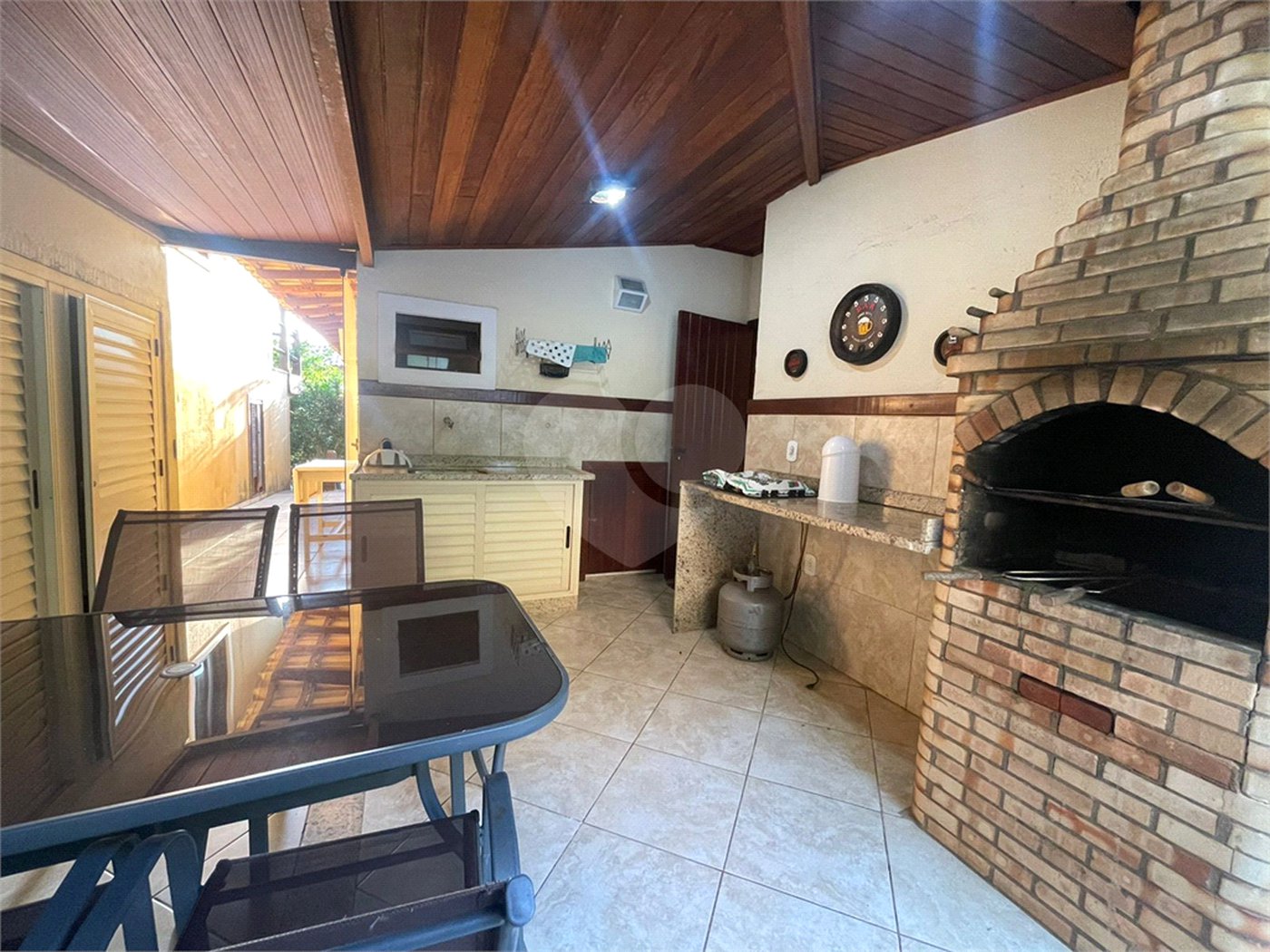 Casa em condomínio à venda com 3 quartos, sendo 2 suítes, em João Fernandes, Armação dos Búzios, RJ