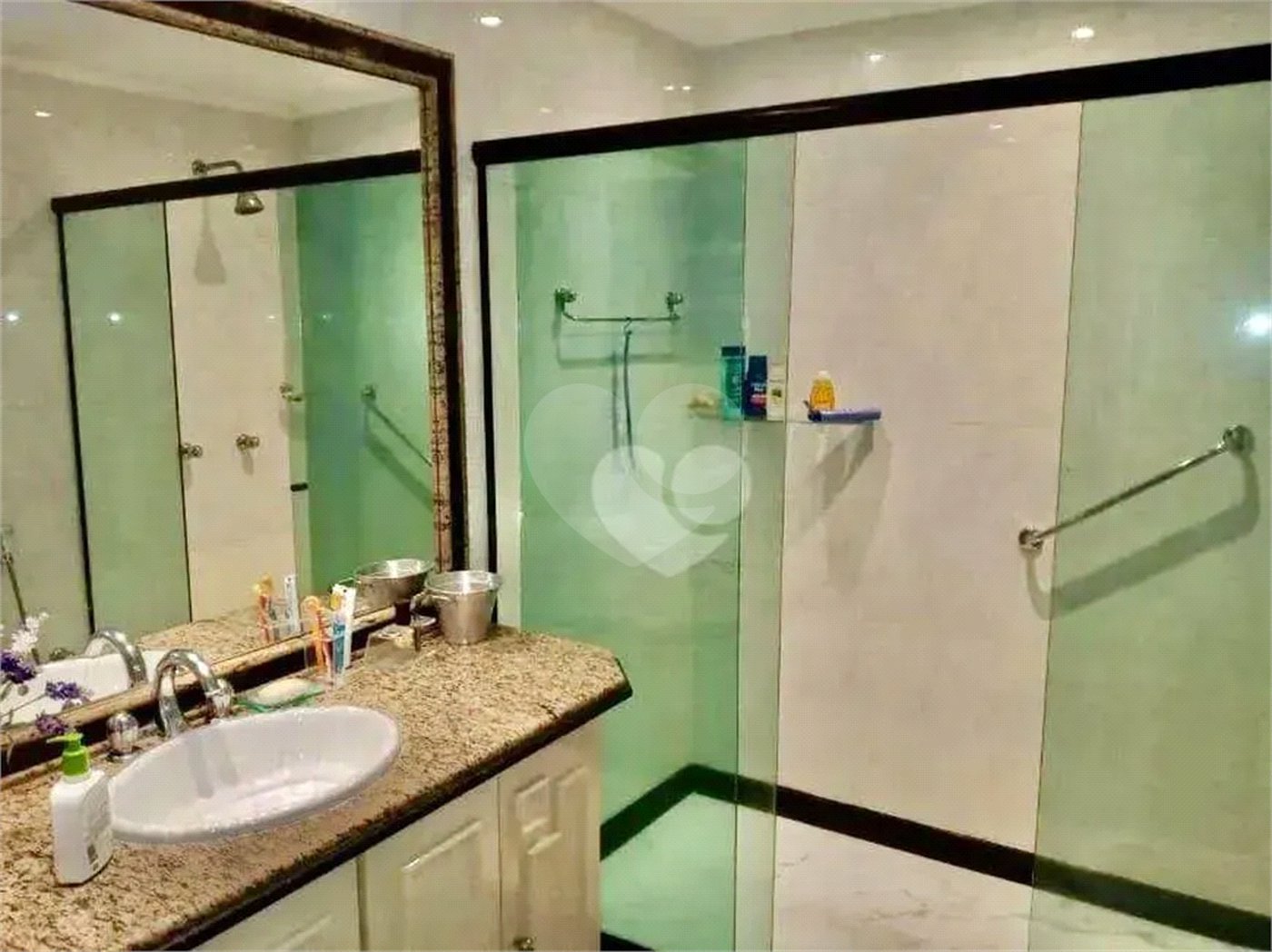 Apartamento à venda com 4 quartos, sendo 1 suíte,  em Copacabana, Rio de Janeiro, RJ