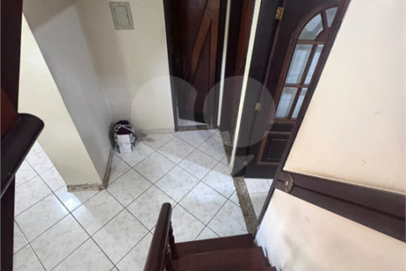Casa à venda com 5 quartos, sendo 1 suíte, no condomínio Pedra Bonita, Rio de Janeiro - RJ