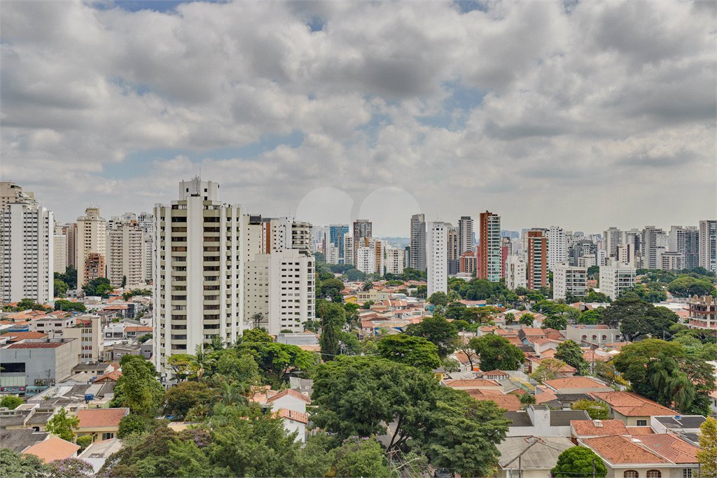 Apartamento à venda com 4 suítes em Campo Belo, São Paulo, SP
